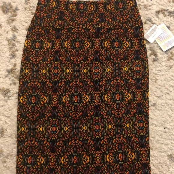 Lularoe Small Cassie pencil skirt - Picture 2 of 4